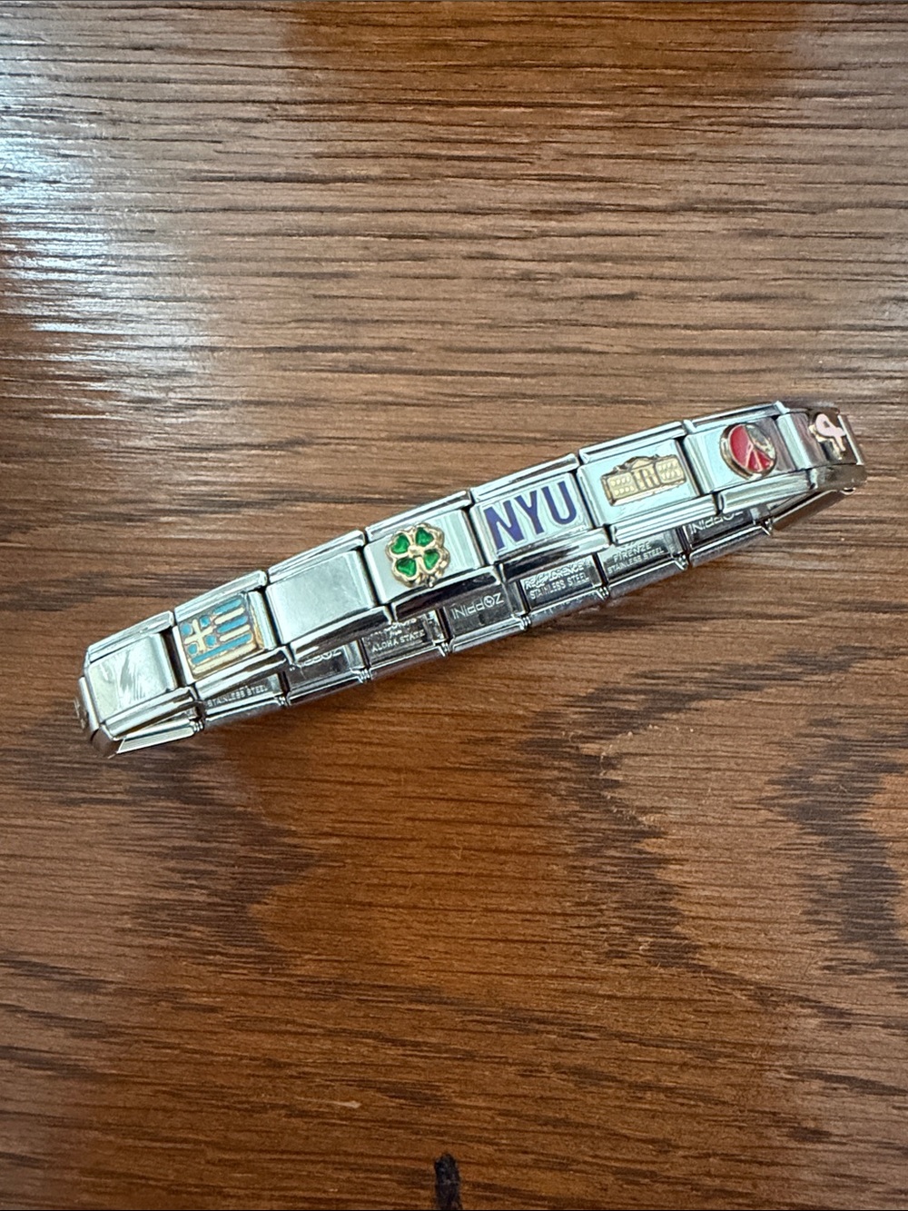 🇮🇹 Italian charm bracelet with various plain/design charms.